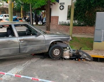El hombre de 63 años embistió a una columna de la CCC y atropelló a una mujer