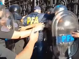 otra vez represion en la marcha de jubilados frente al congreso