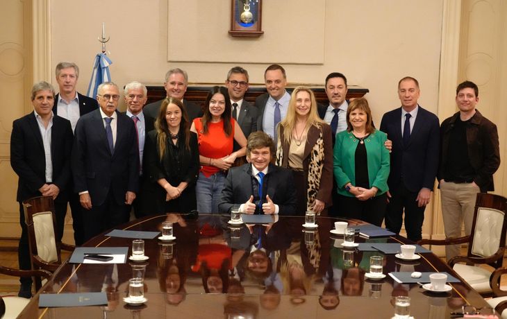 Javier Milei y su Gabinete.