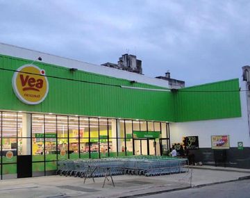 Castigo a la avivada: multan a supermercados por cobrar de más al precio de góndola