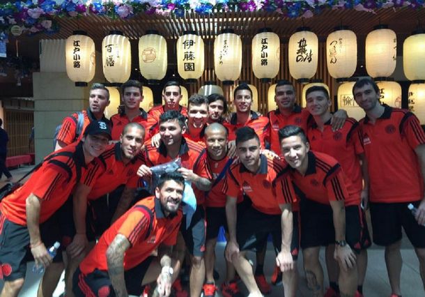 El plantel de River ya está en Japón para buscar una nueva estrella