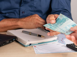 Checa cómo serán los pedidos de aumento de las pensiones en México. Checa cómo serán los pedidos de aumento de las pensiones en México.