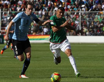 Uruguay comenzó con el pie derecho y derrotó a Bolivia en la altura de la Paz 