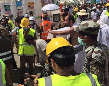 Terribles imágenes y videos de la avalancha en La Meca