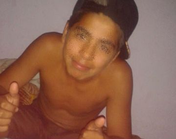 El chico alcanzado por un rayo está bien