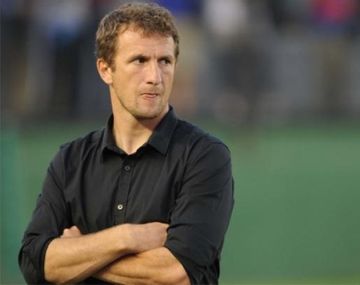 Un técnico argentino renunció tras perder el torneo en la última fecha