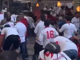 También pasa en Europa: incidentes entre hinchas de Sevilla y Roma