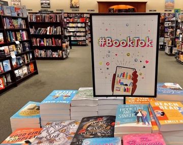 El fenómeno BookTok: cómo TikTok está redefiniendo la forma en que leemos
