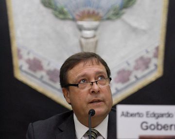 A diferencia de Weretilneck