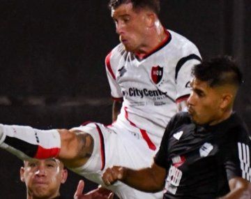 Deportivo Riestra y Newells igualaron 1-1 en el cierre de la jornada