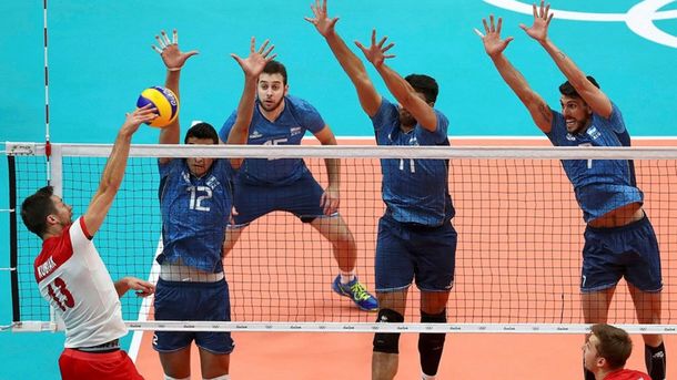 El voley masculino no pudo ante la potencia de Polonia, pero sigue soñando
