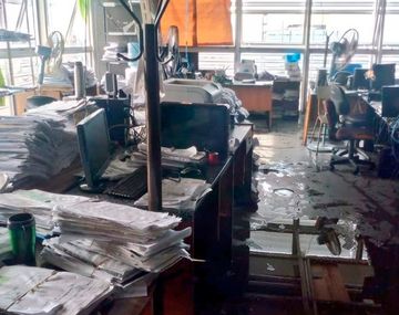 Susto en un edificio público de La Plata: hubo corridas tras una explosión