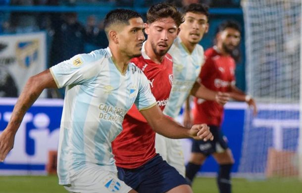 Independiente cayó ante Atlético Tucumán y no pudo regresar a la cima