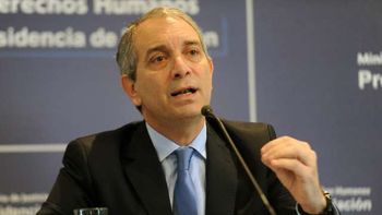 al que no paga le ejecutan la casa, y a la sociedad rural no al que no paga le ejecutan la casa, y a la sociedad rural no