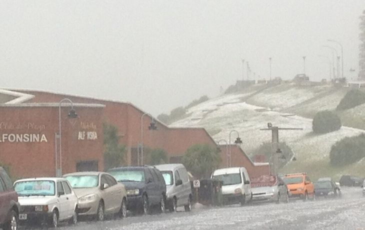 Fuerte temporal con abundante caída de granizo en La Feliz