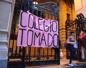 Denuncian que hubo un caso de abuso sexual durante la toma de colegios