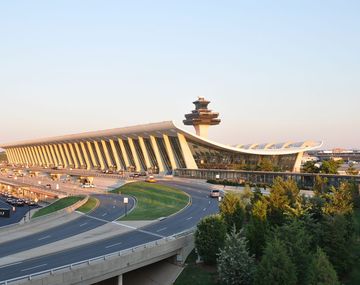Estados Unidos endurecerá sus controles en aeropuertos para frenar el ingreso de una nueva cepa de Ébola.