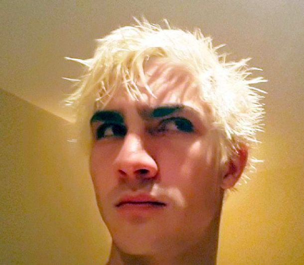 ¡Irreconocible! El osado e impresionante cambio de look del Chino Darín