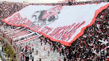 el presidente de huracan dijo que ningun jugador le pidio irse del club el presidente de huracan dijo que ningun jugador le pidio irse del club