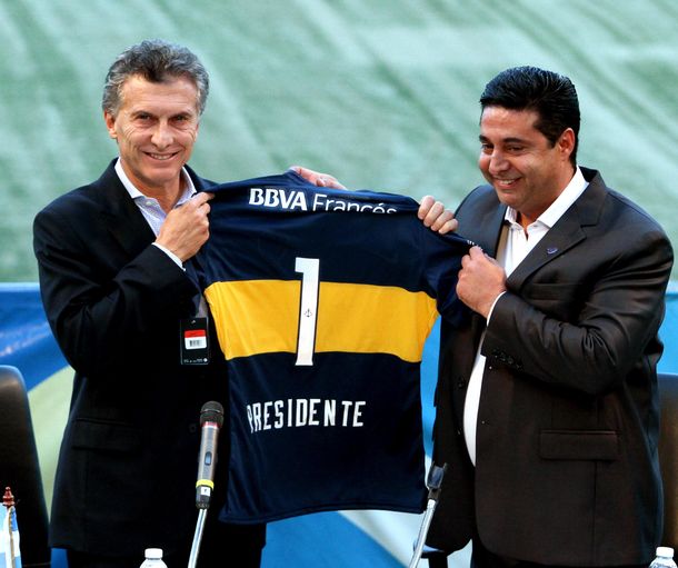 Macri, homenajeado en Boca: Transformamos al club en el más importante del mundo