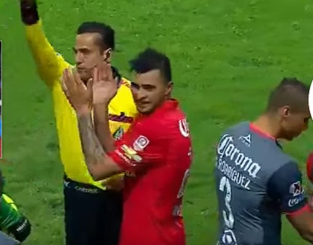 El argentino empujó al árbitro y lo terminó pagando muy caro