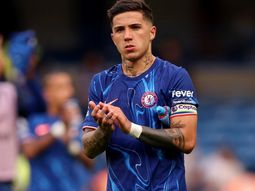 Una leyenda del fútbol inglés apuntó contra Enzo tras la derrota del Chelsea