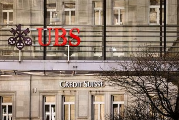 El estado Suizo aceleró las negociaciones para que UBS compre el Credit Suisse