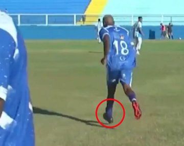 Polémica en Brasil: salió de prisión y jugó la final con una tobillera electrónica