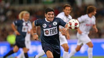 en el partido por la paz, icardi anoto tres goles y le gano a maradona en el partido por la paz, icardi anoto tres goles y le gano a maradona