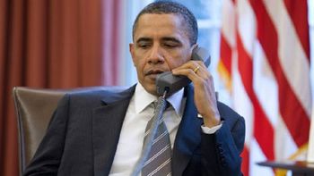 obama se comunico con merkel y tsipras en busca de una solucion obama se comunico con merkel y tsipras en busca de una solucion