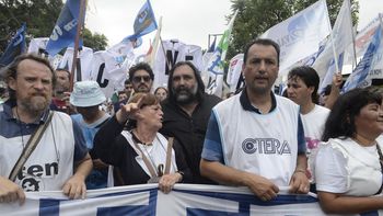 Baradel, en la marcha de docentes hacia Plaza de Mayo Baradel, en la marcha de docentes hacia Plaza de Mayo