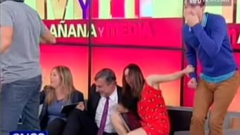 el divertido blooper en un noticiero en vivo el divertido blooper en un noticiero en vivo