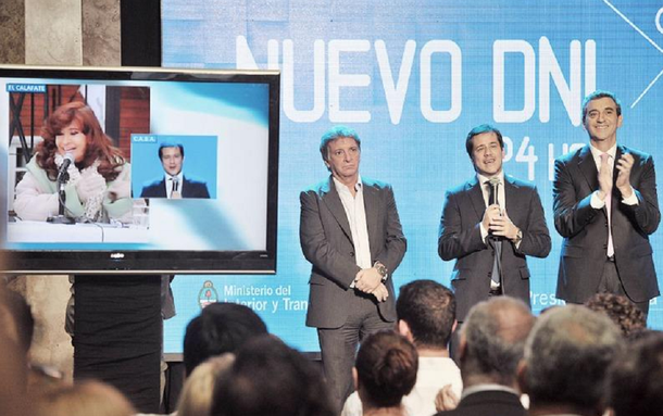 CFK confirmó que tendrá una nieta y aprovechó para criticarlo a Macri