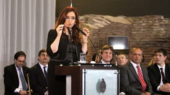 cfk: si las decisiones no la toman los presidentes, las toman los bancos cfk: si las decisiones no la toman los presidentes, las toman los bancos