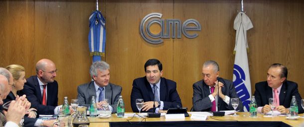 Aseguran que se alcanzó la meta de recaudación tributaria del año