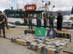 detuvieron a un argentino en espana por llevar 470 kilos de cocaina en un velero detuvieron a un argentino en espana por llevar 470 kilos de cocaina en un velero