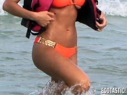 Esta Miss Universo no se salvó ni con el salvavidas