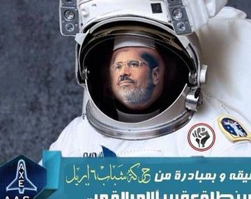 Los egipcios quieren mandar a su presidente al espacio