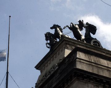 El Gobierno destacó el valor de los bomberos