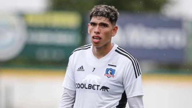 La insólita oferta que le mandó Boca a Colo Colo por Carlos Palacios