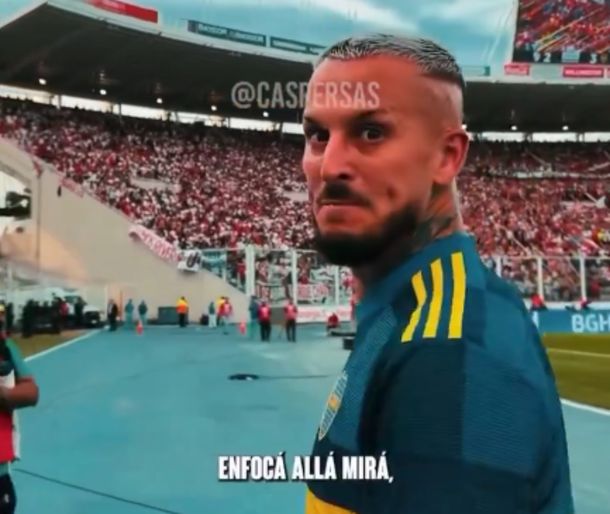 La chicana de Darío Benedetto a los hinchas de River: Enfocá allá, están todos...