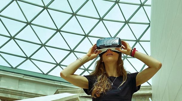 ¿Cuál es la diferencia entre realidad aumentada y realidad virtual?