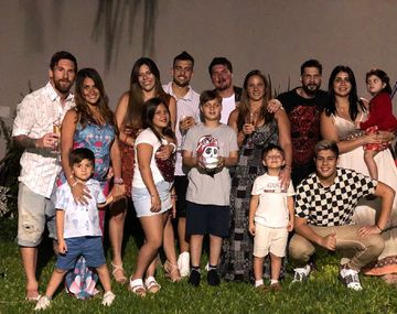 Lionel Messi y Antonela Roccuzzo con toda la familia