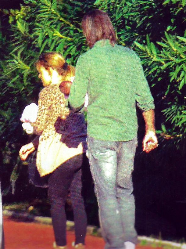 Evangelina Anderson y Martín Demichelis se muestran en familia en Marbella