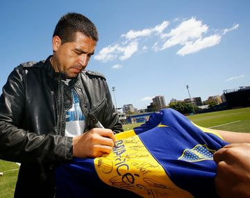 Riquelme y Boca arreglaron: 18 meses más para el 10