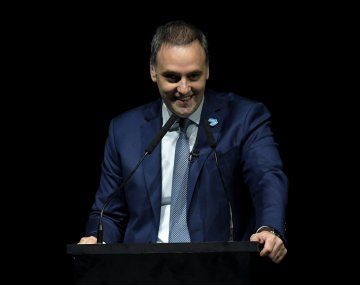 Manuel Adorni cargó contra Macri pero quiere alianza con el PRO: Se quedó sin nafta