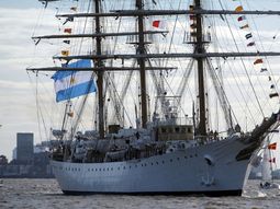 la fragata libertad emprende su regreso al pais este miercoles la fragata libertad emprende su regreso al pais este miercoles