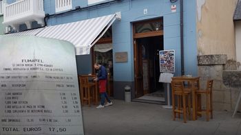 un restaurante cobra por descorchar una botella de vino un restaurante cobra por descorchar una botella de vino