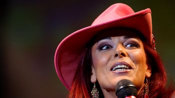 iliana calabro es candidata a diputada en italia iliana calabro es candidata a diputada en italia