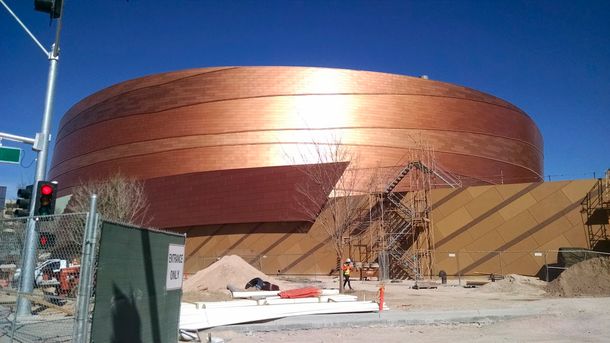 Conocé el futuro estadio que podría albergar la vuelta de Mayweather y Ronda Rousey